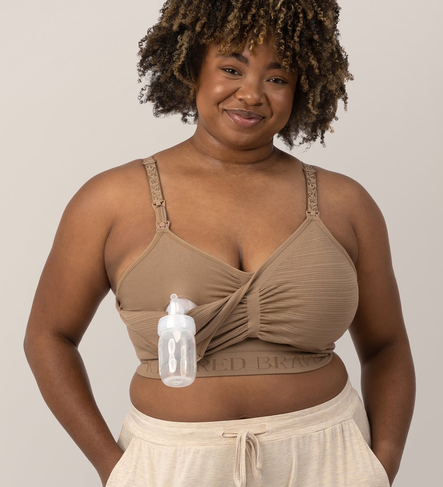 Sublime® Hands-Free Pumping & Nursing Bra | Latte