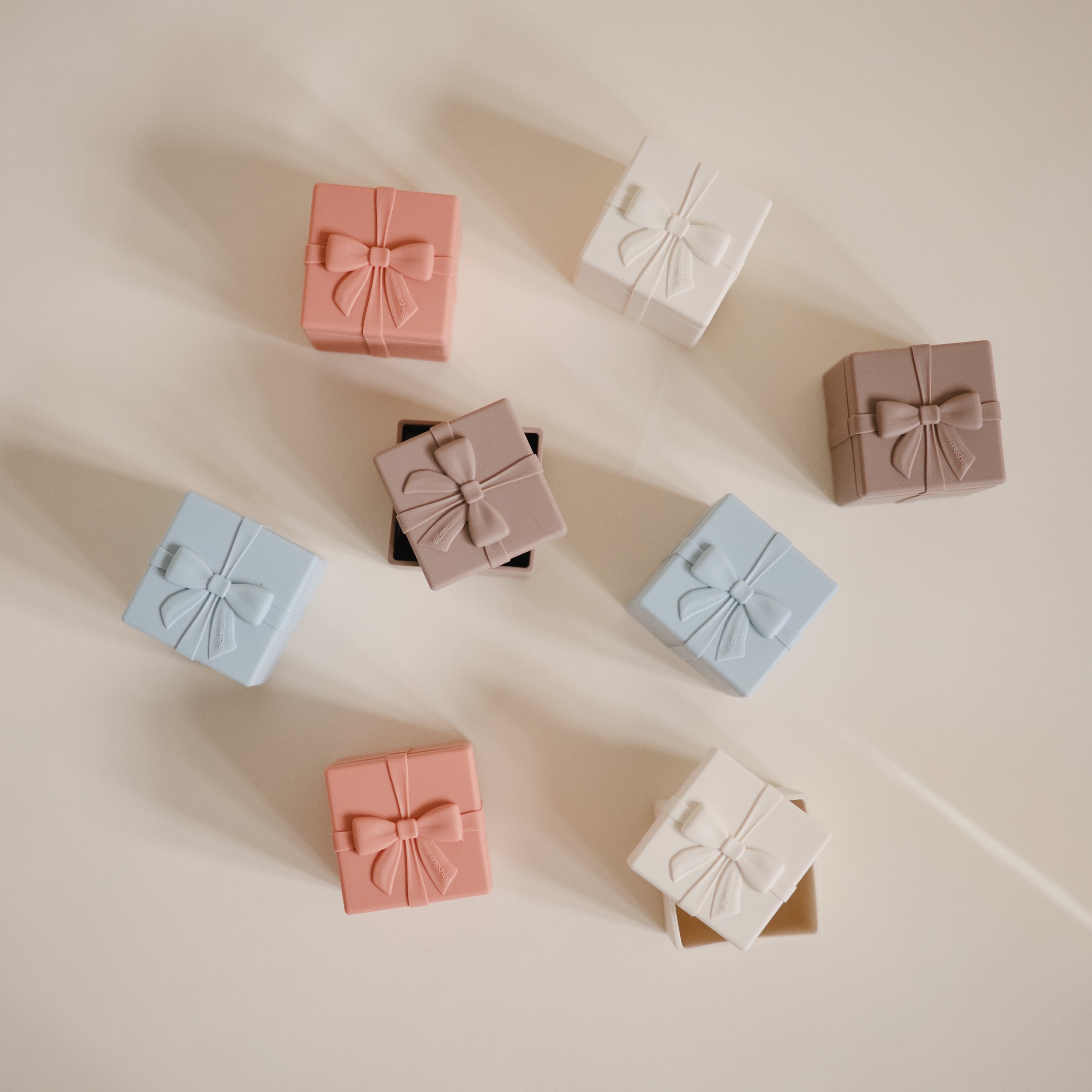 Image of Mix and Match Present Toy