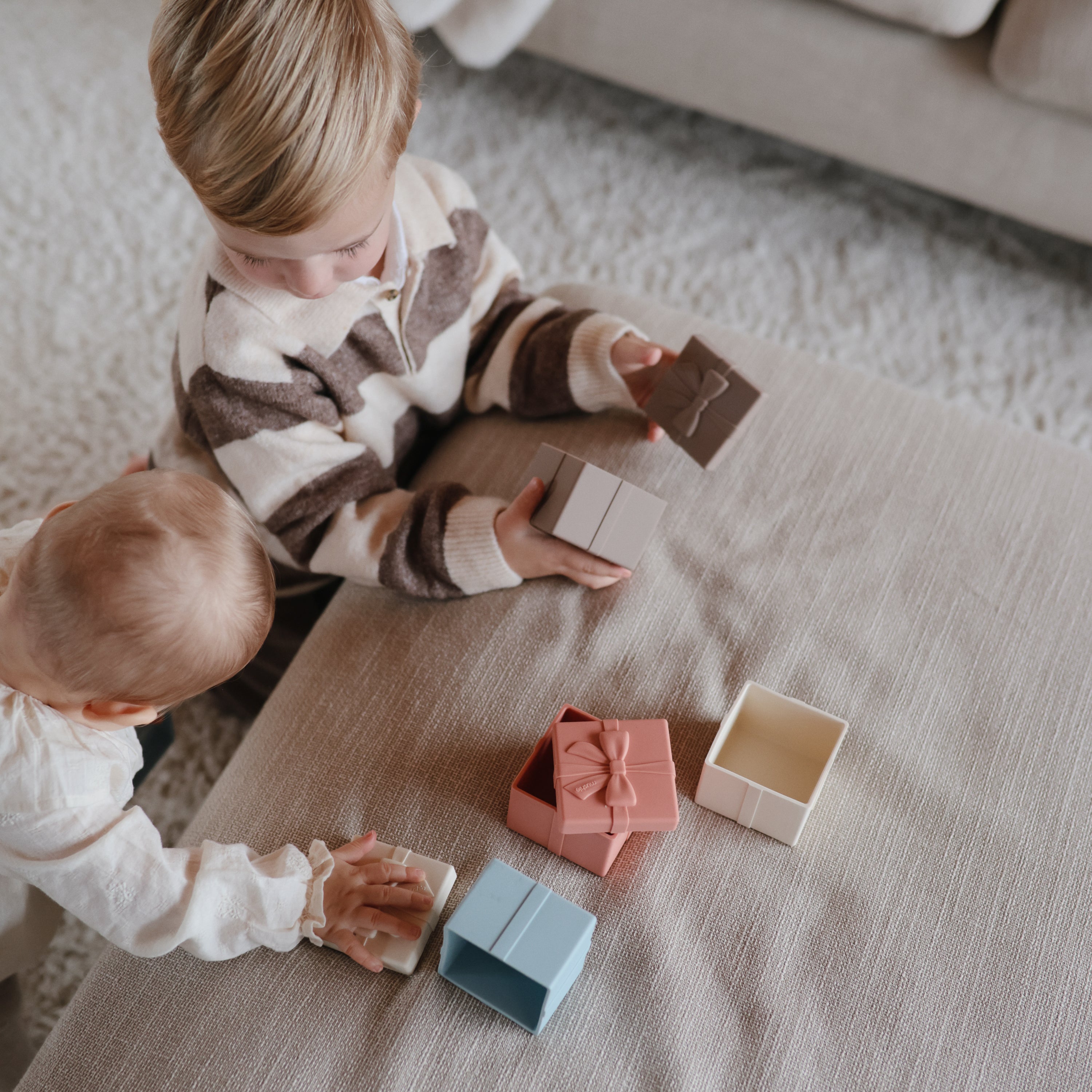 Image of Mix and Match Present Toy