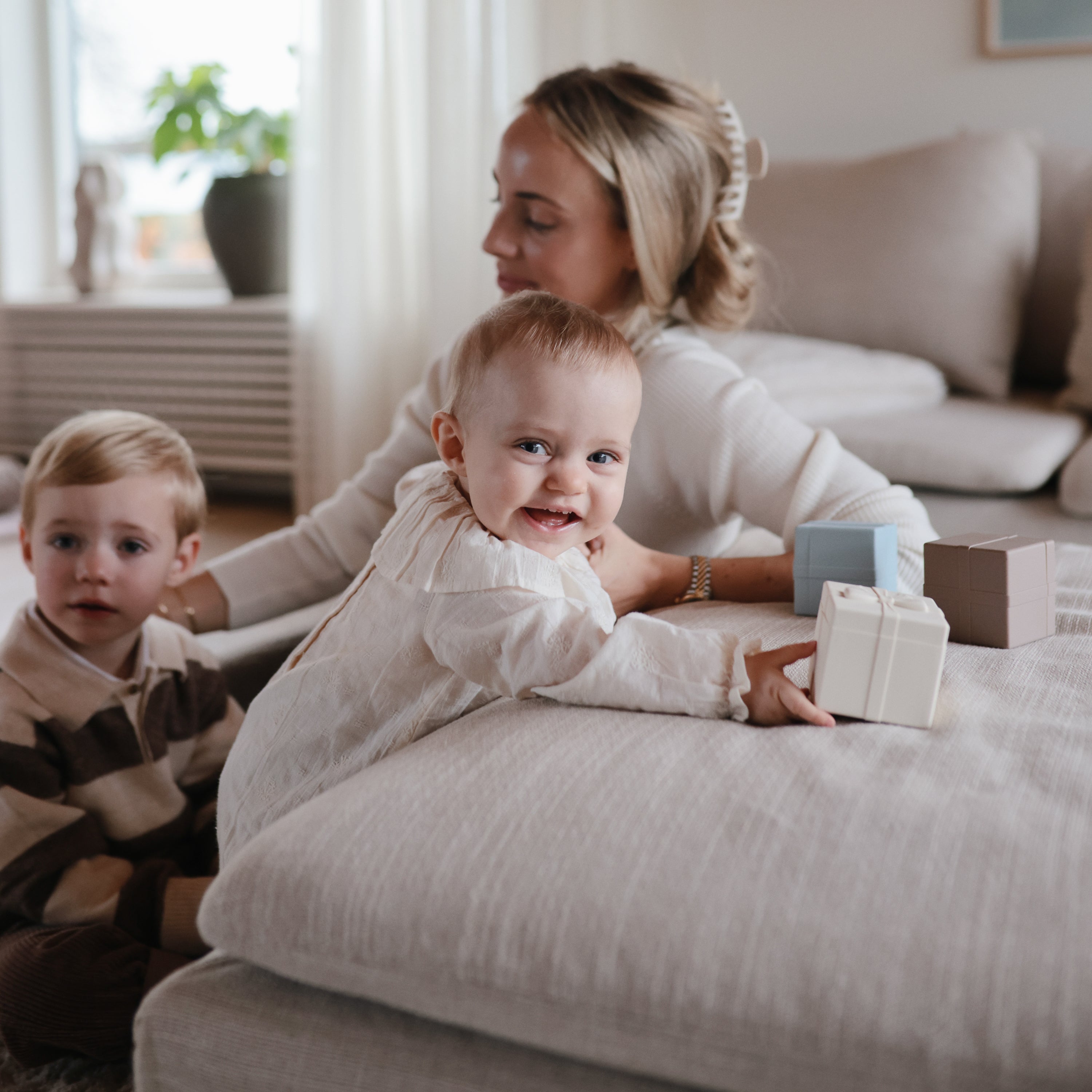 Image of Mix and Match Present Toy