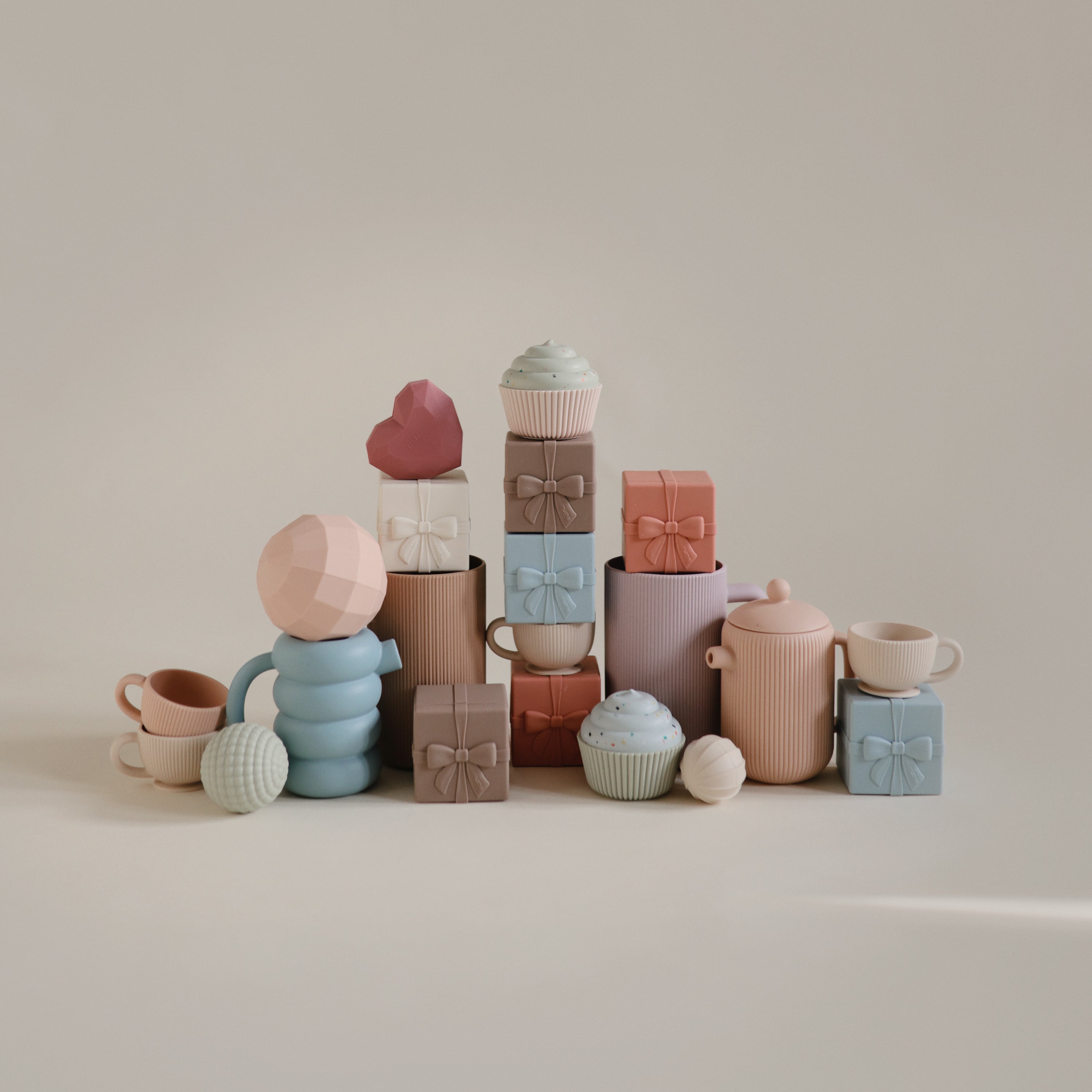 Image of Mix and Match Present Toy