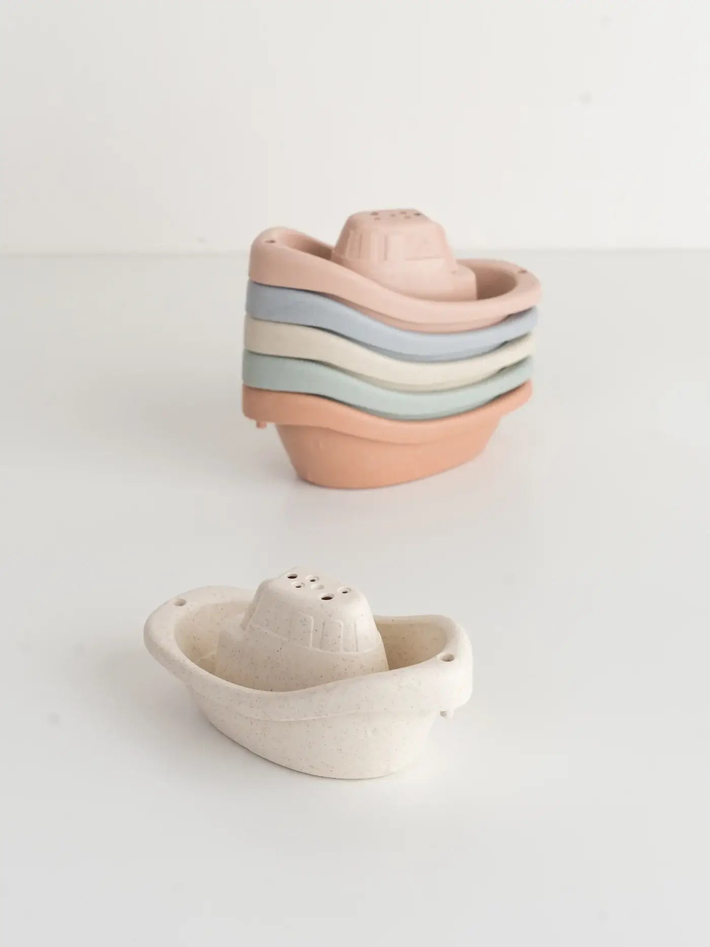 KENDI Baby Wheat Straw Boat Toy Set