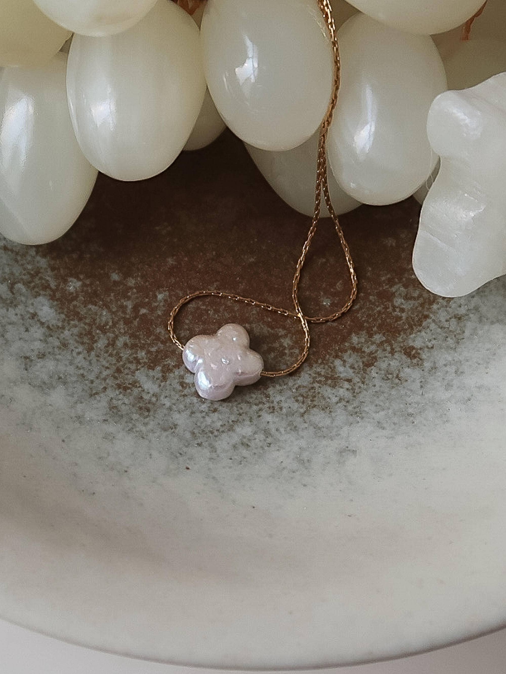 Image of Flânerie by MAIQ - 18K Gold Non-Tarnish Freshwater Pearl Clover, Heart Necklace