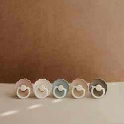 Image of FRIGG Daisy Night Natural Rubber Pacifier 2-Pack