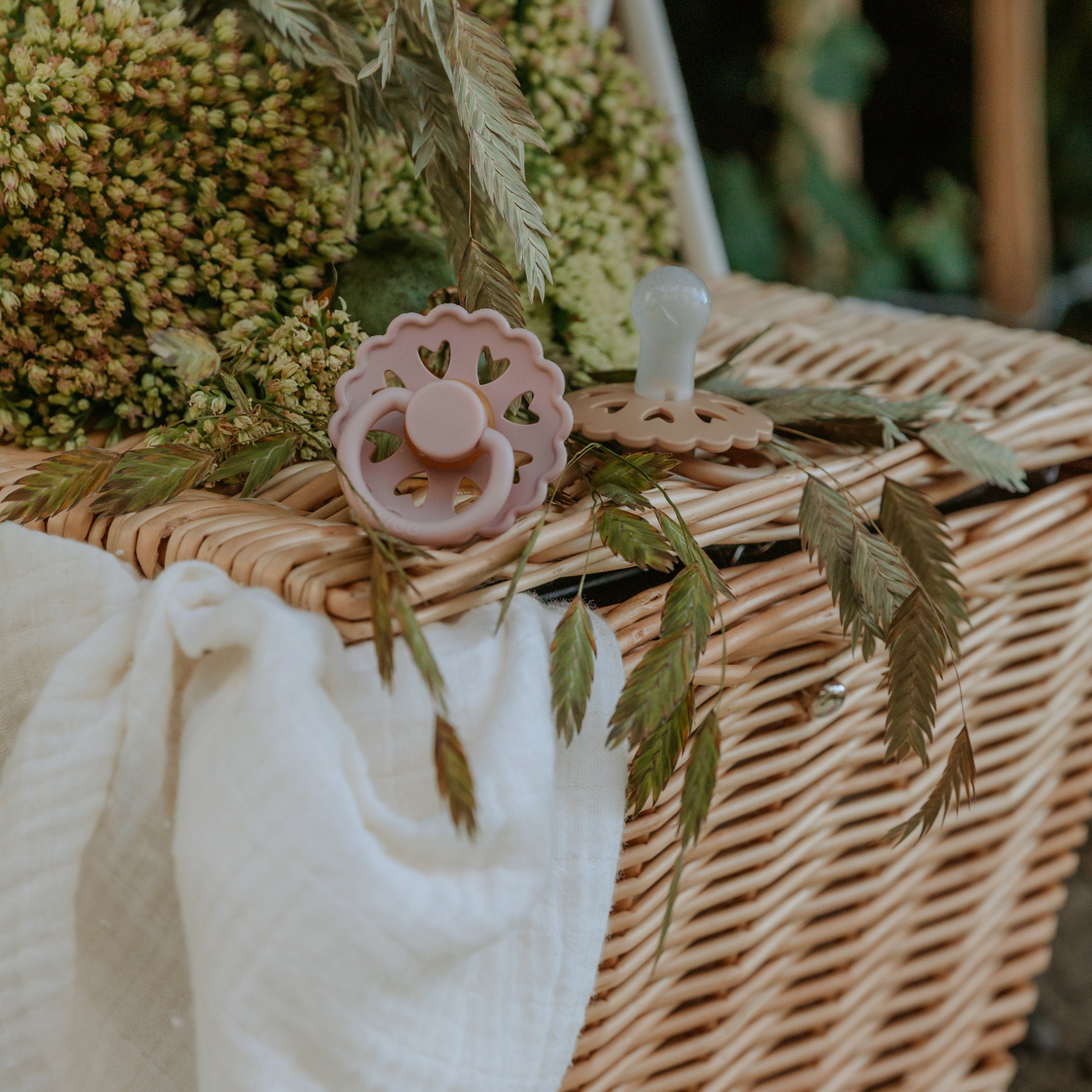 Image of FRIGG Andersen Fairytale Silicone Pacifier 2-Pack