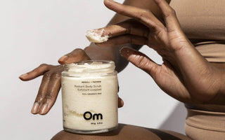 Om Organics Skincare - Mini Radiant Body Scrub: Neroli + Pepper - 65 g