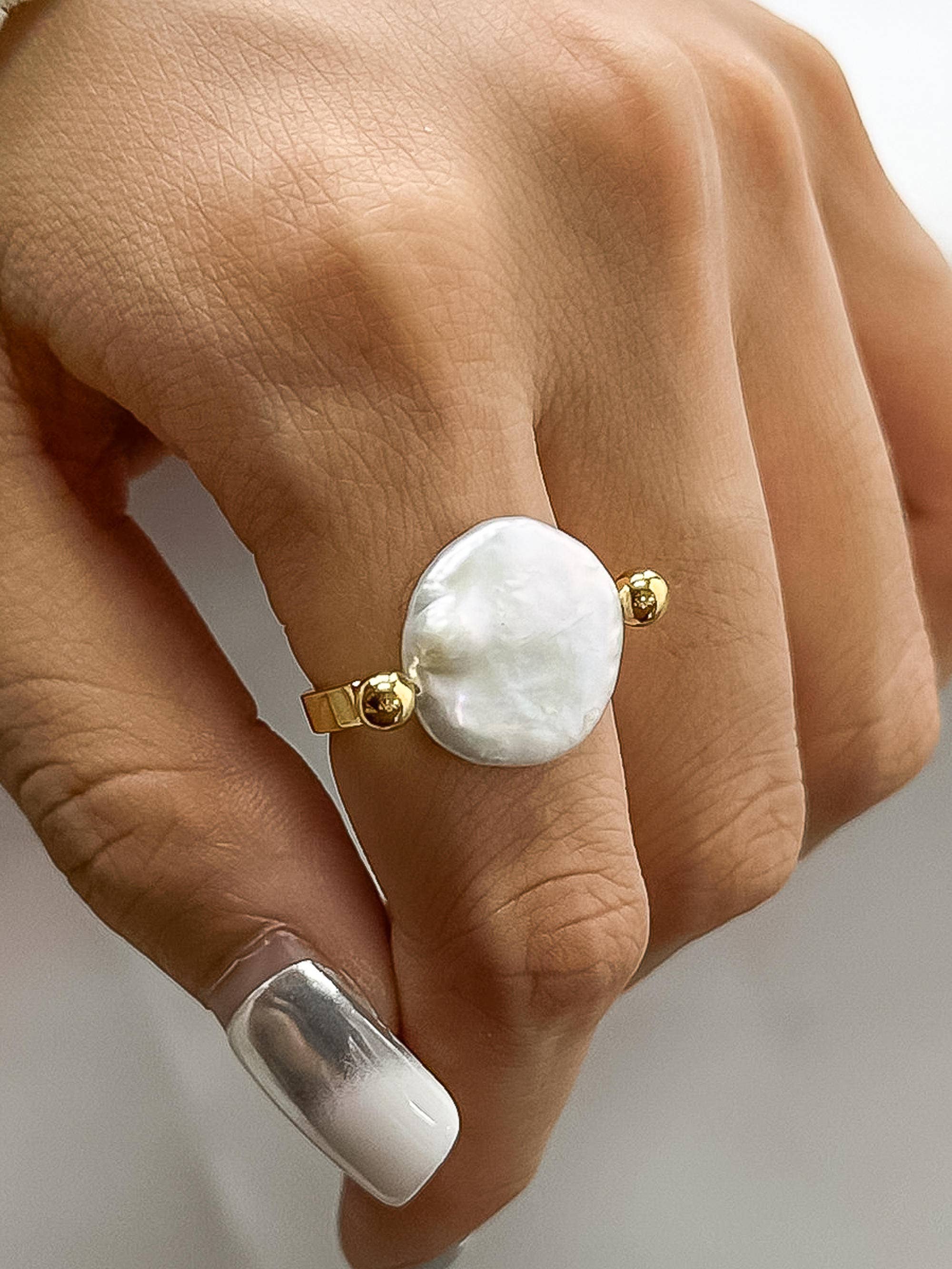 Image of Déodat 18K Gold Non-Tarnish Baroque Pearl Ring