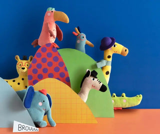 Giraffe Rattle The Toupitis
