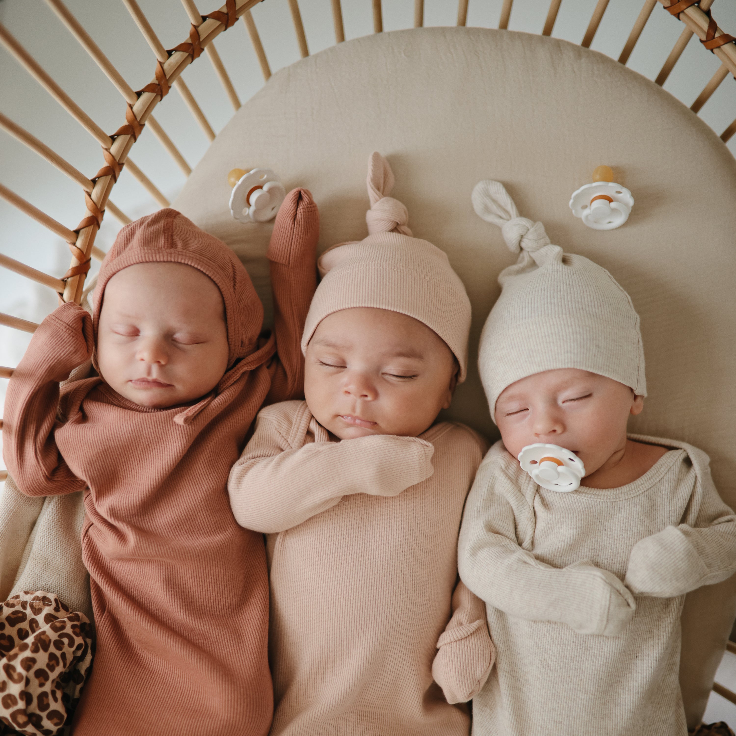 Image of Extra Soft Bassinet Muslin Crib Sheet