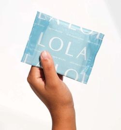 Image of LOLA - 20ct Ultra Thin Pads w/ Wings, Regular