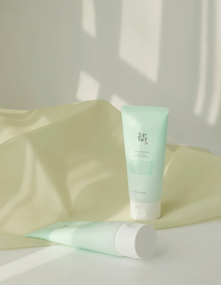 Green Plum Refreshing Vegan Cleanser