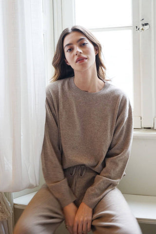 Beachwood - The Cashmere Cove Crew Neck // Rye