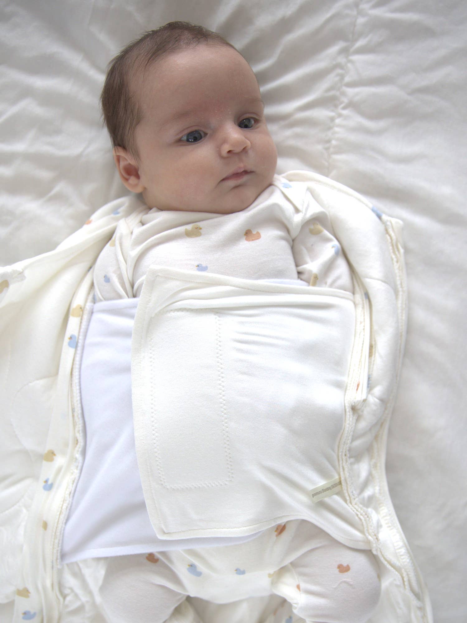 Image of gunamuna - SWADDLE