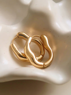 Image of Flânerie by MAIQ - Darcy 18K Gold Non-Tarnish Oval Hoop Earring