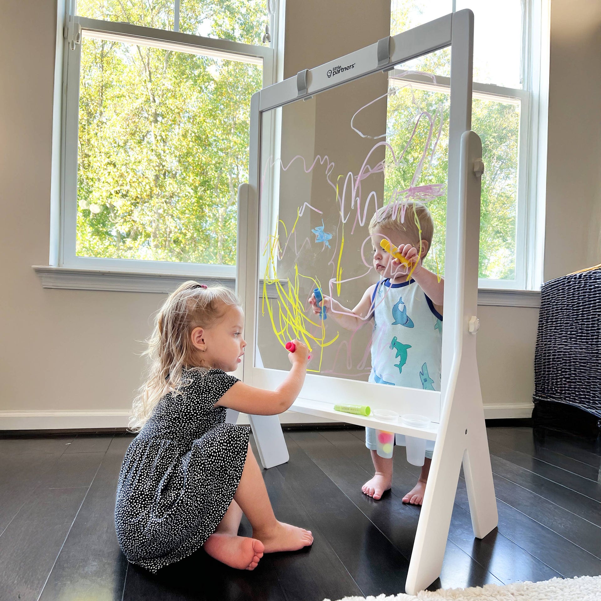 Little Partners - Peek-A-Boo Art Easel - Transparent Art Easel