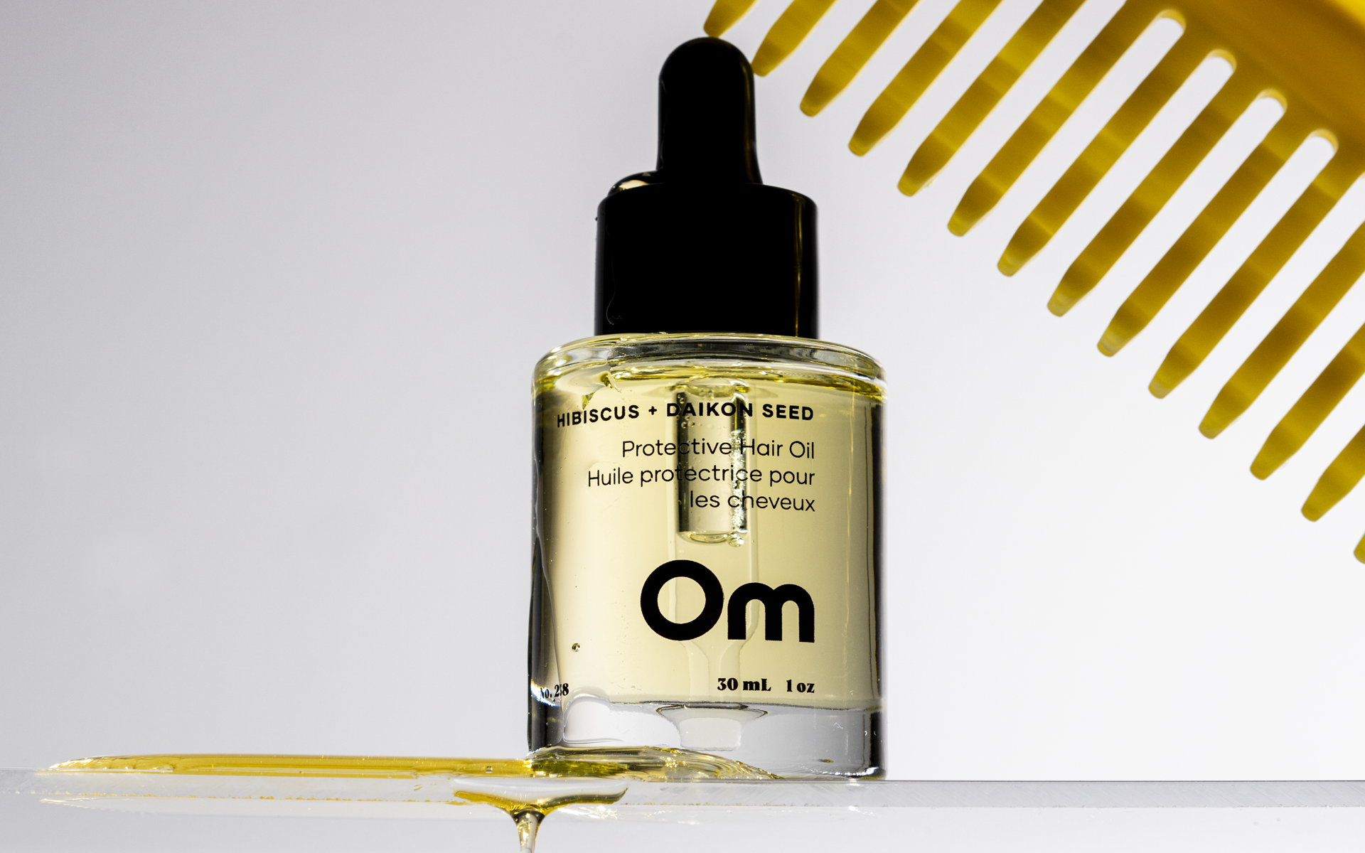 Image of Om Organics Skincare - Hibiscus + Daikon Seed Protective Hair Oil