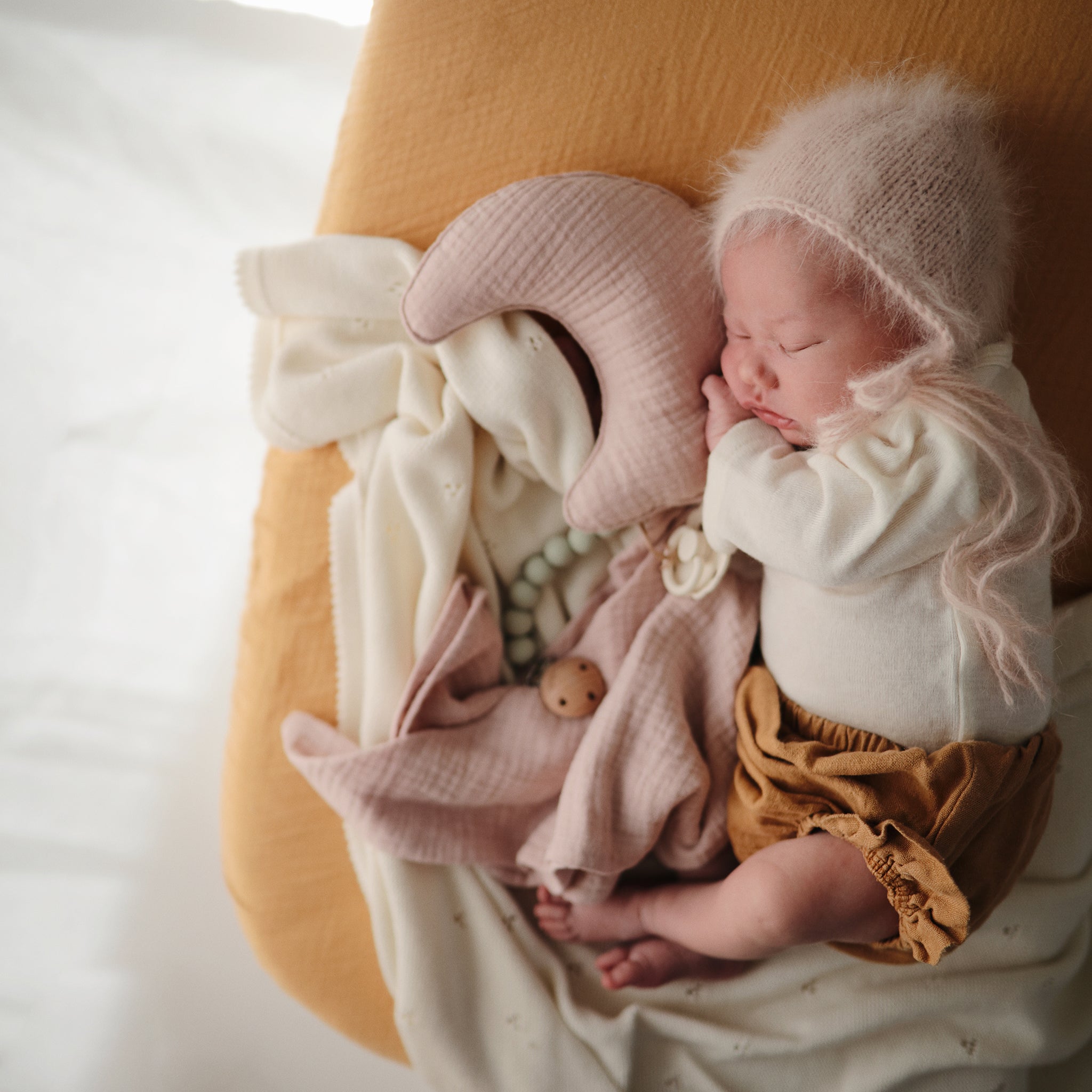 Image of Extra Soft Muslin Crib Sheet