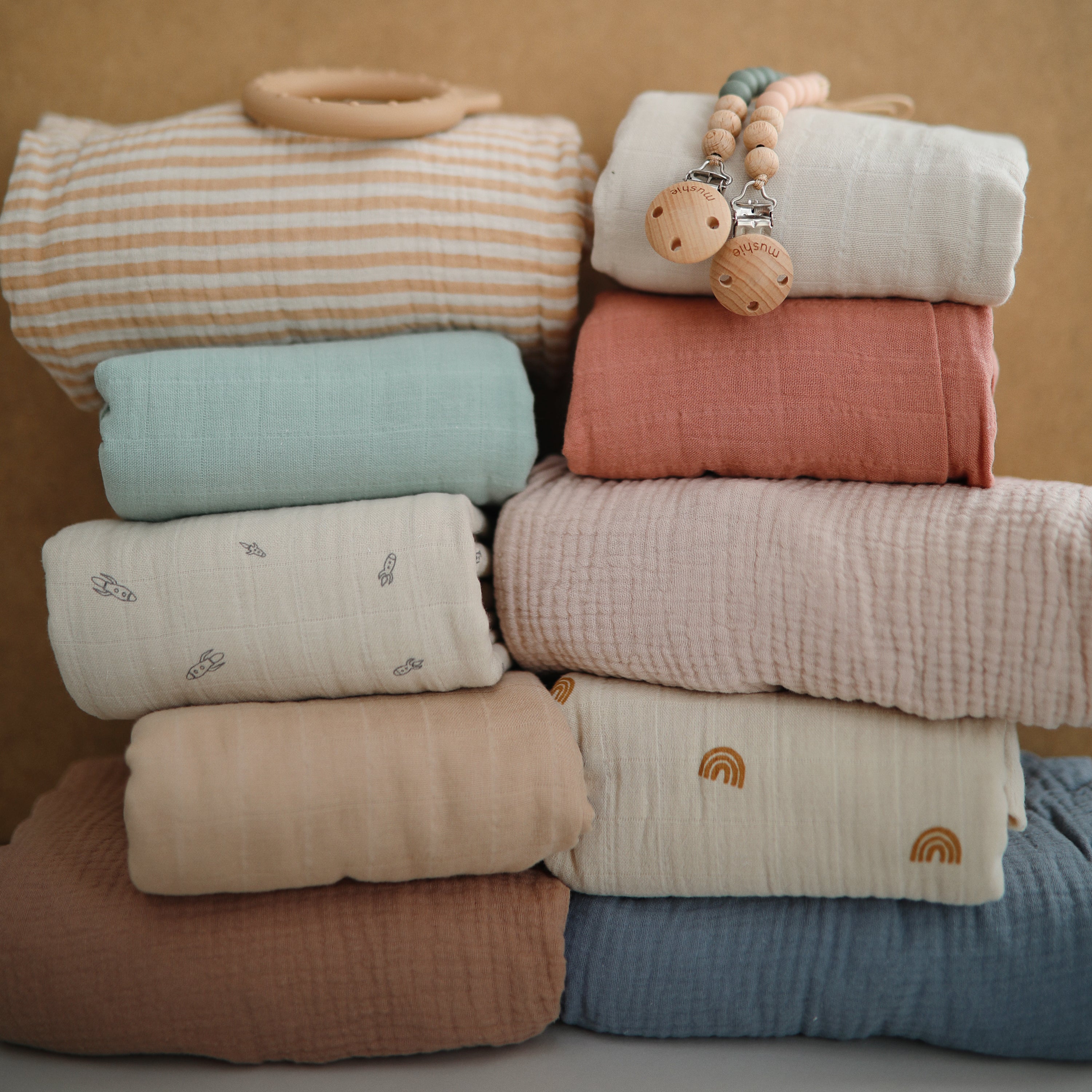 Image of Extra Soft Bassinet Muslin Crib Sheet