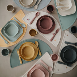 Image of Round Dinnerware Plates, Set of 2