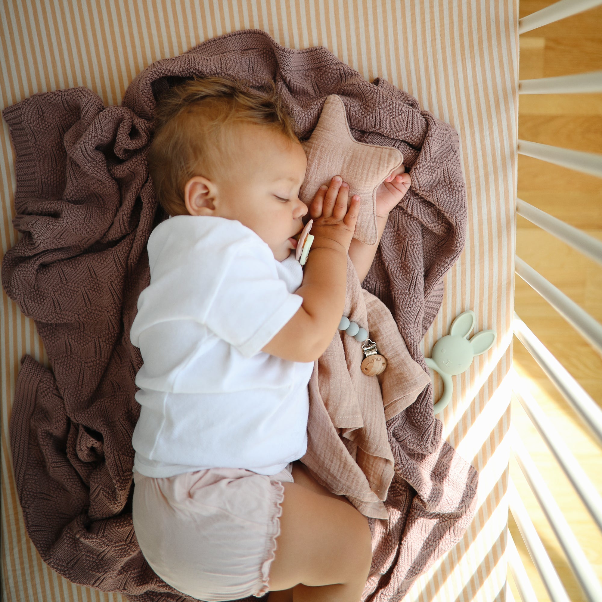 Image of Extra Soft Muslin Crib Sheet