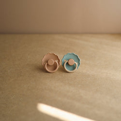 Image of FRIGG Daisy Silicone Pacifier 2-Pack