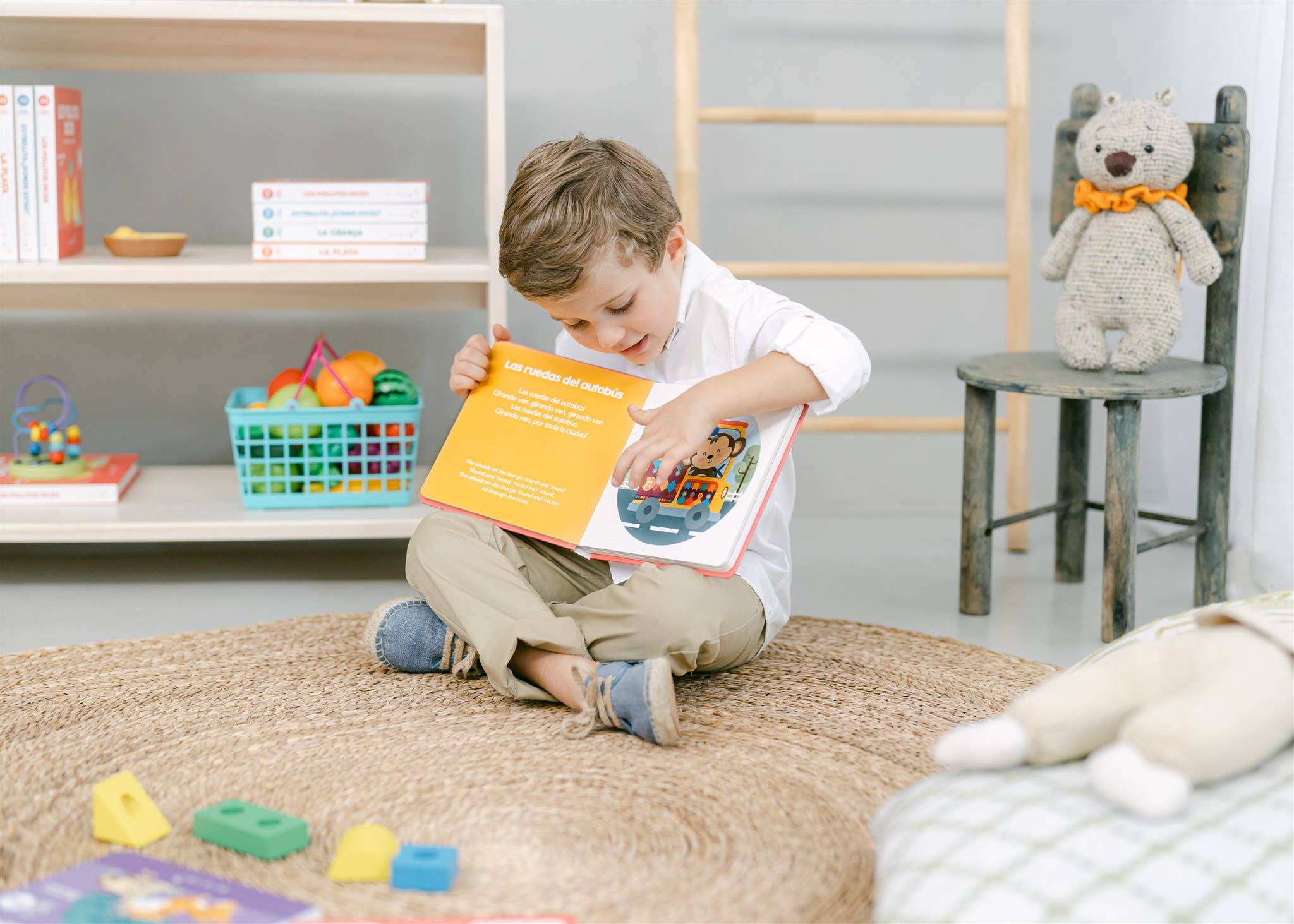 Bilingual Musical Book: Spanish Nursery Rhymes