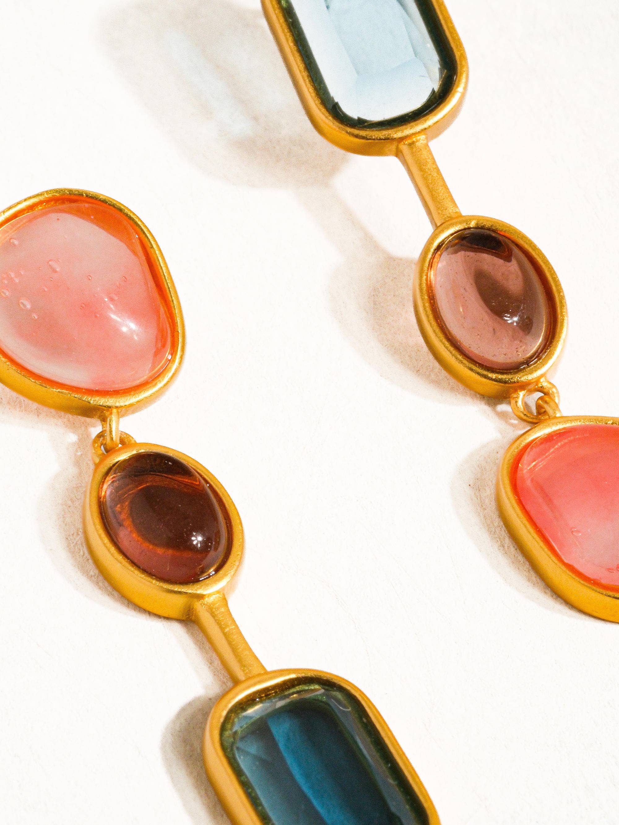 Image of Delia 18K Gold Vintage Mismatch Drop Earring