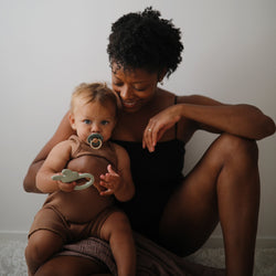 Image of FRIGG Daisy Natural Rubber Pacifier 2-Pack