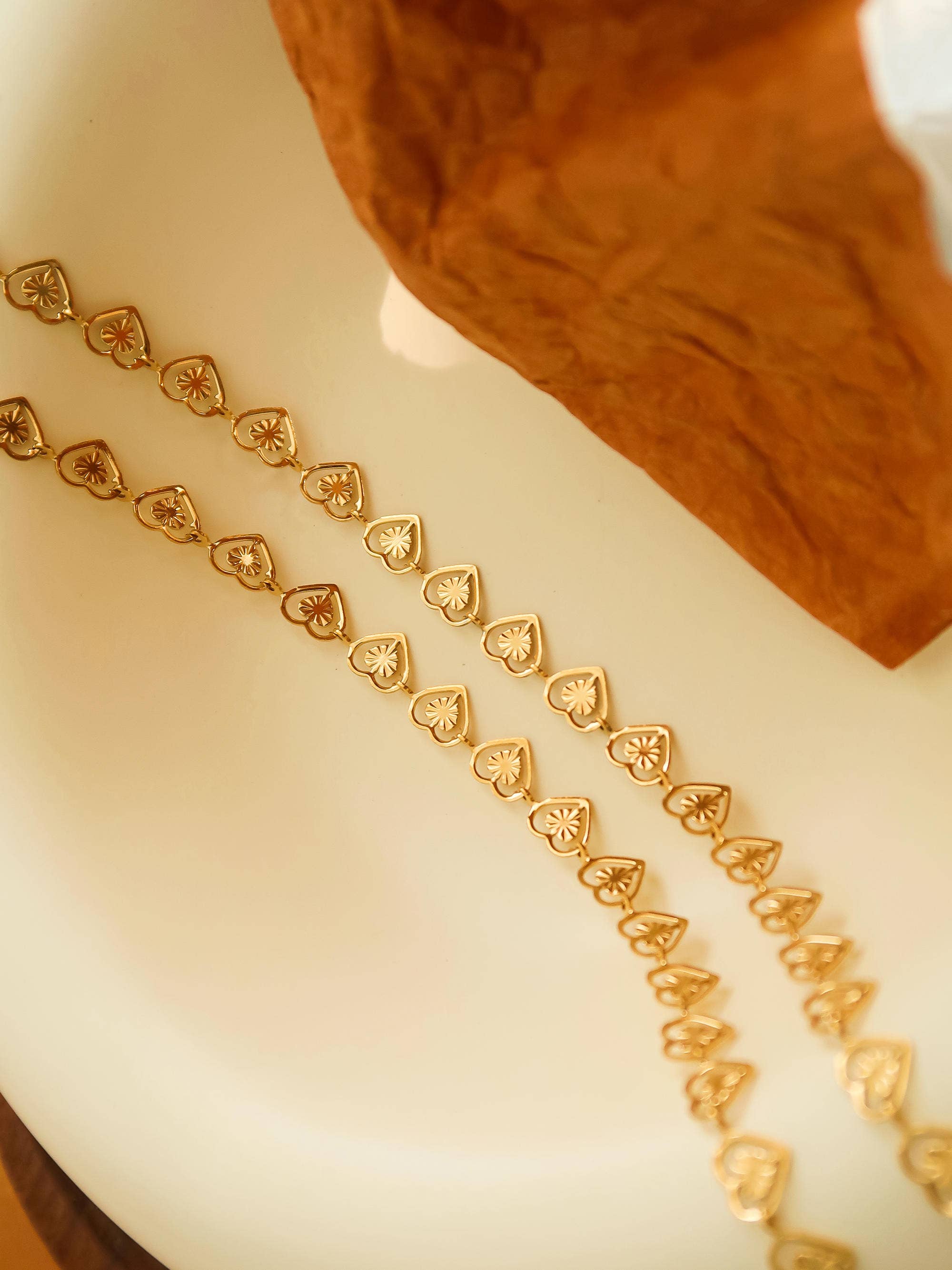 Image of Agathe 18K Gold Non-Tarnish Dainty Heart Choker