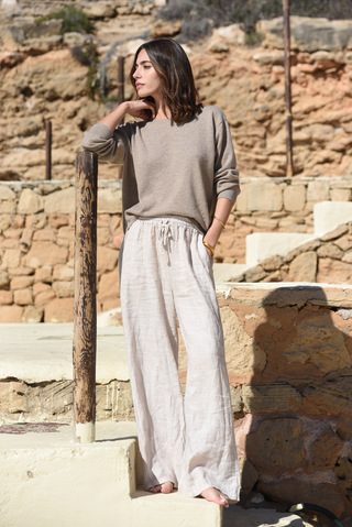 Beachwood - The Cashmere Cove Crew Neck // Rye