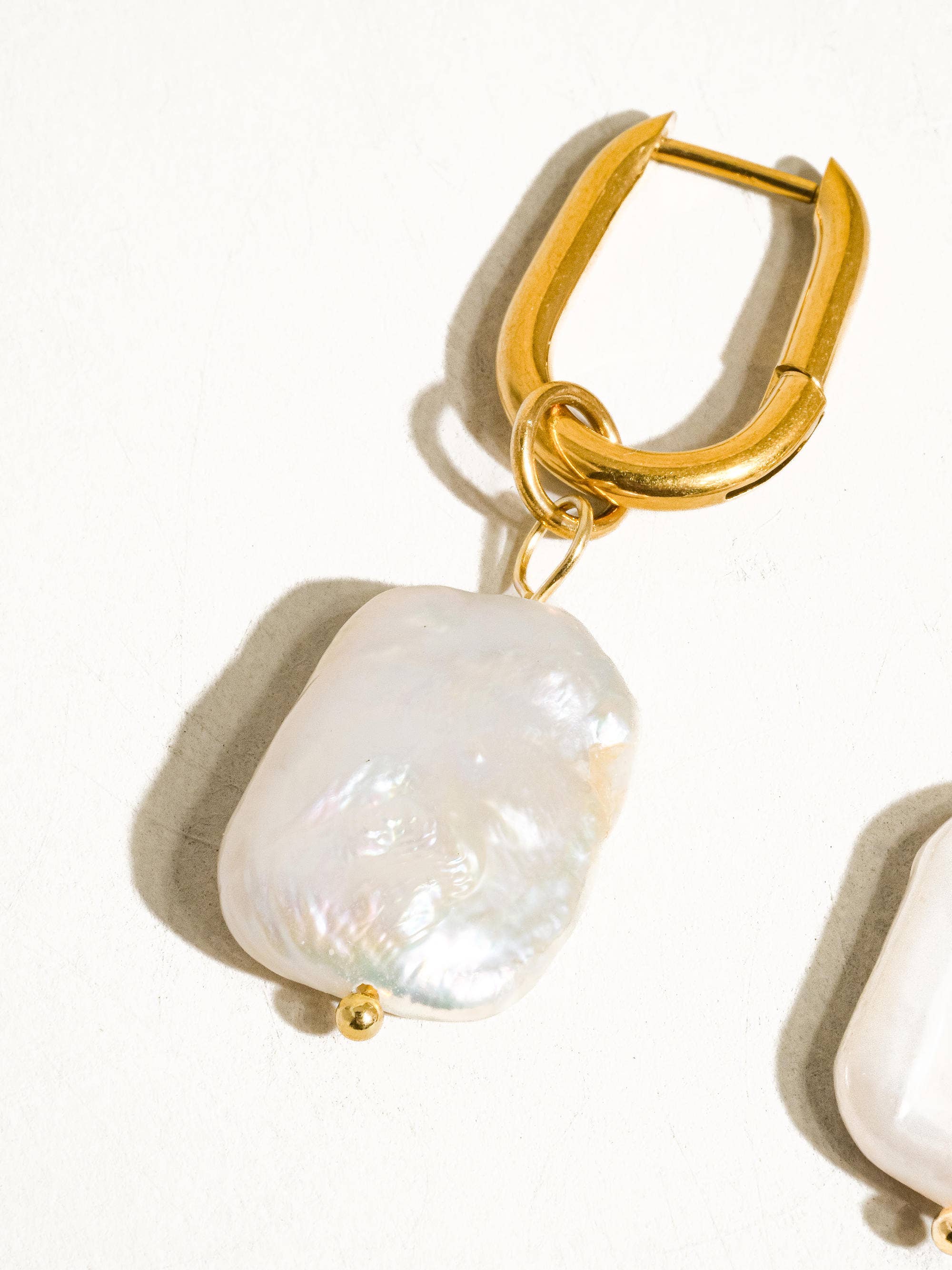 Image of Zaina 18K Gold Non-Tarnish Classic Pearl Earring