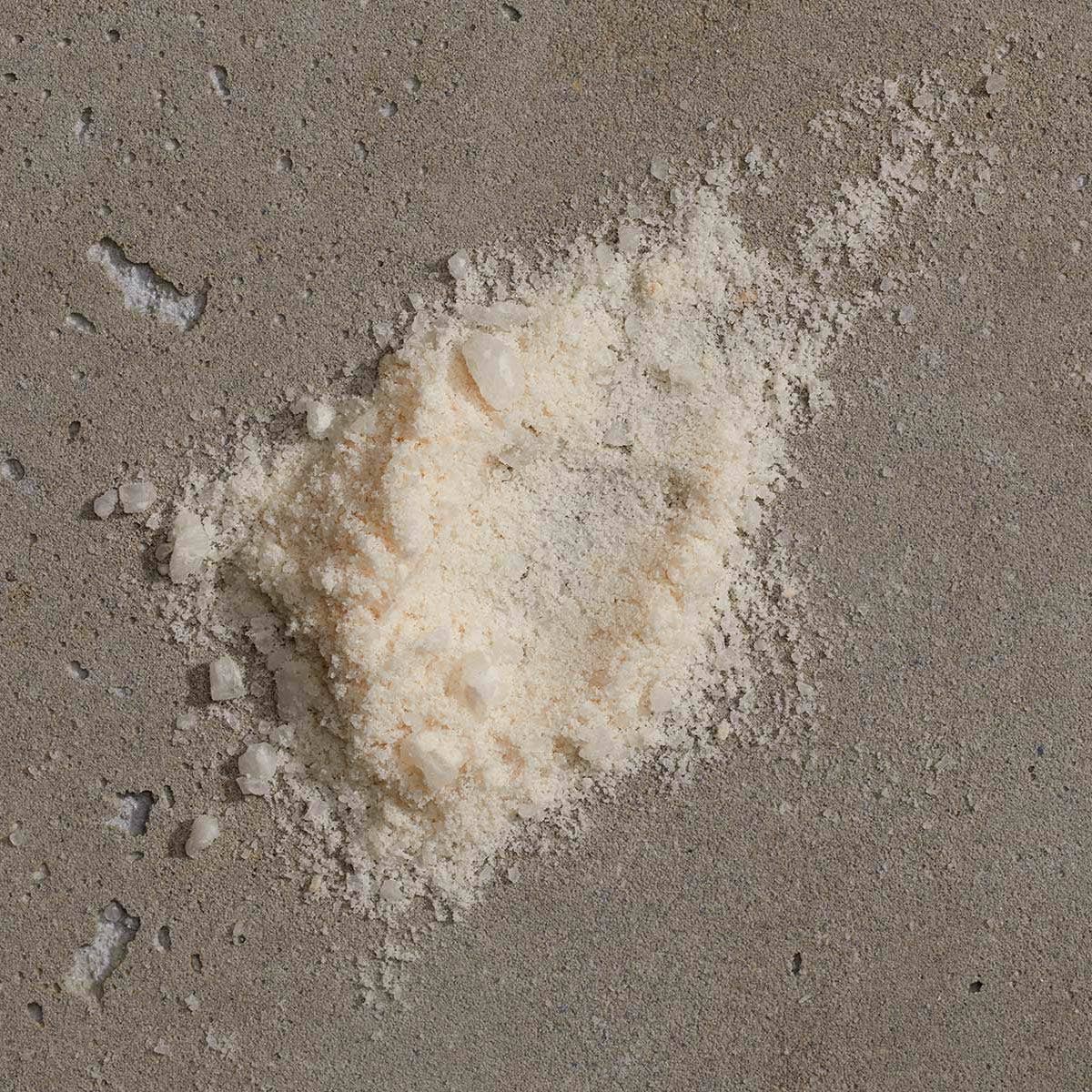 Om Organics Skincare - Vanilla Moon Soothing Bath Soak: Full Size - 630 g