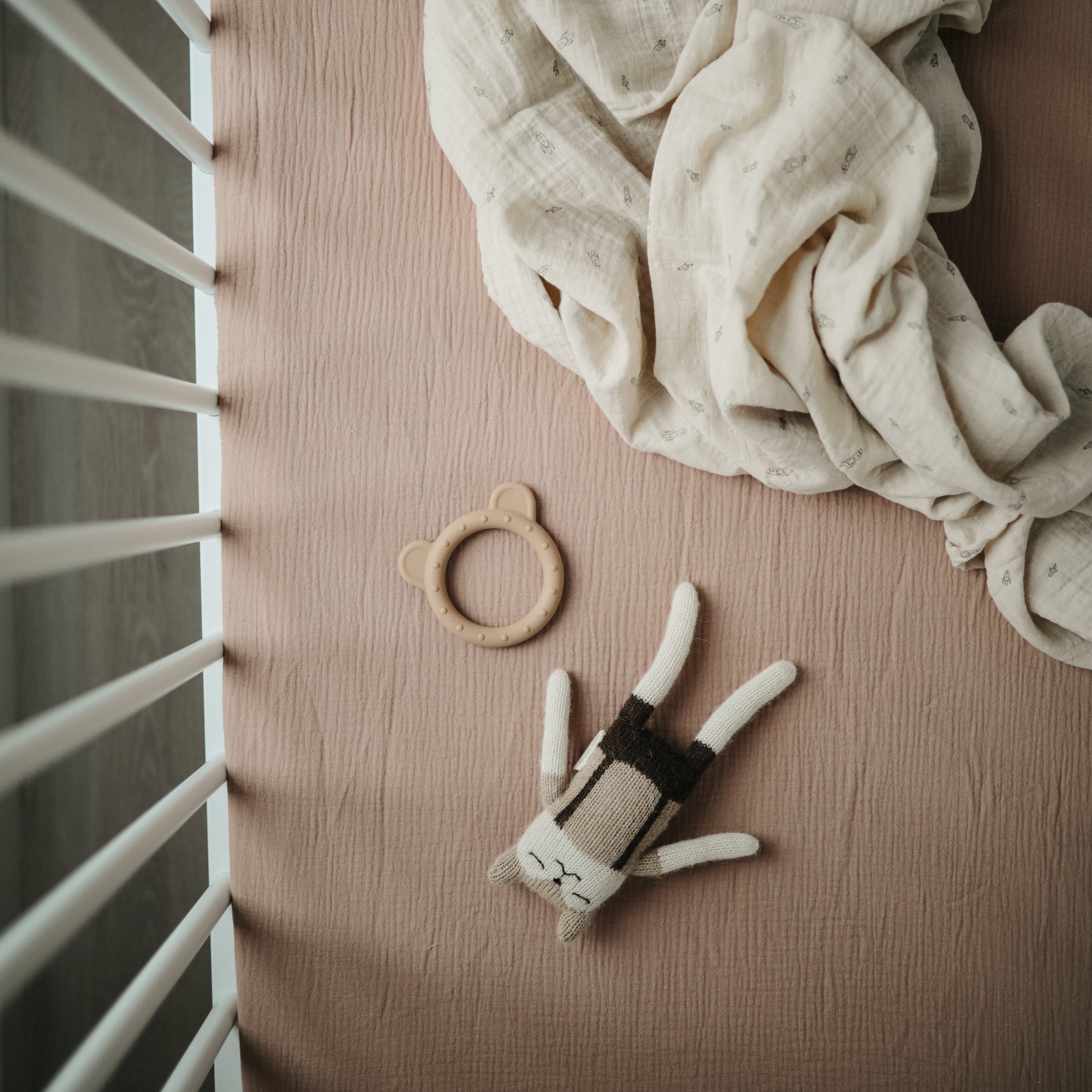 Image of Extra Soft Bassinet Muslin Crib Sheet