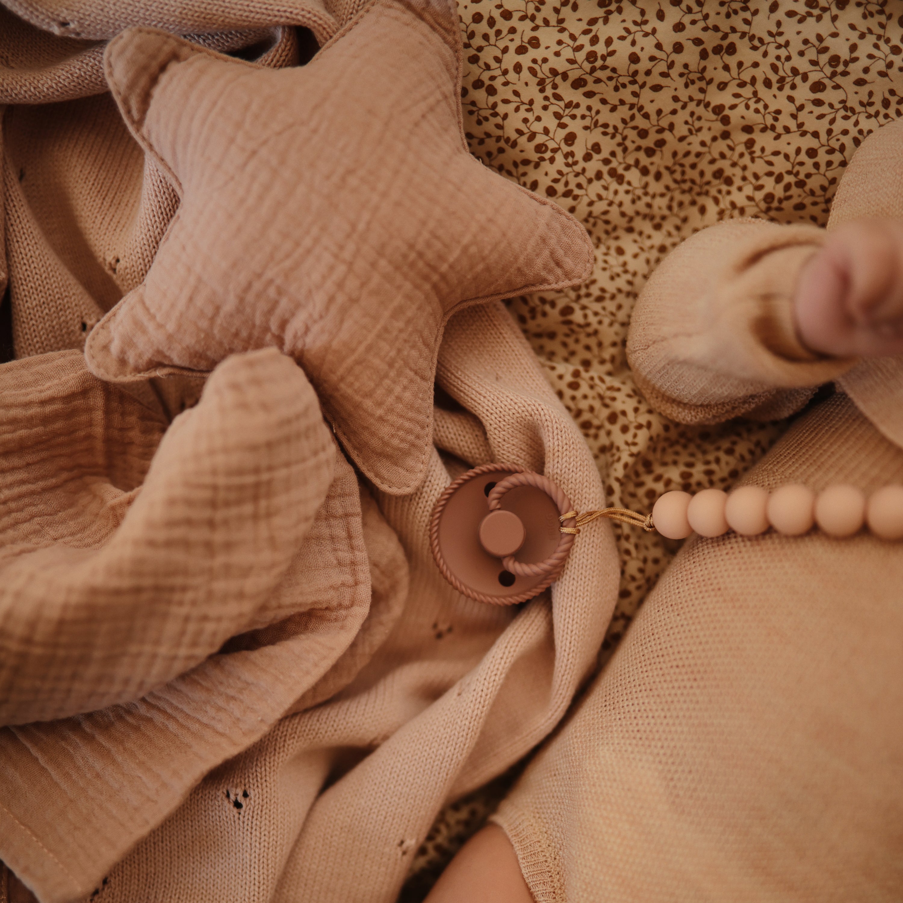 Image of Silicone Pacifier Clip | Hera