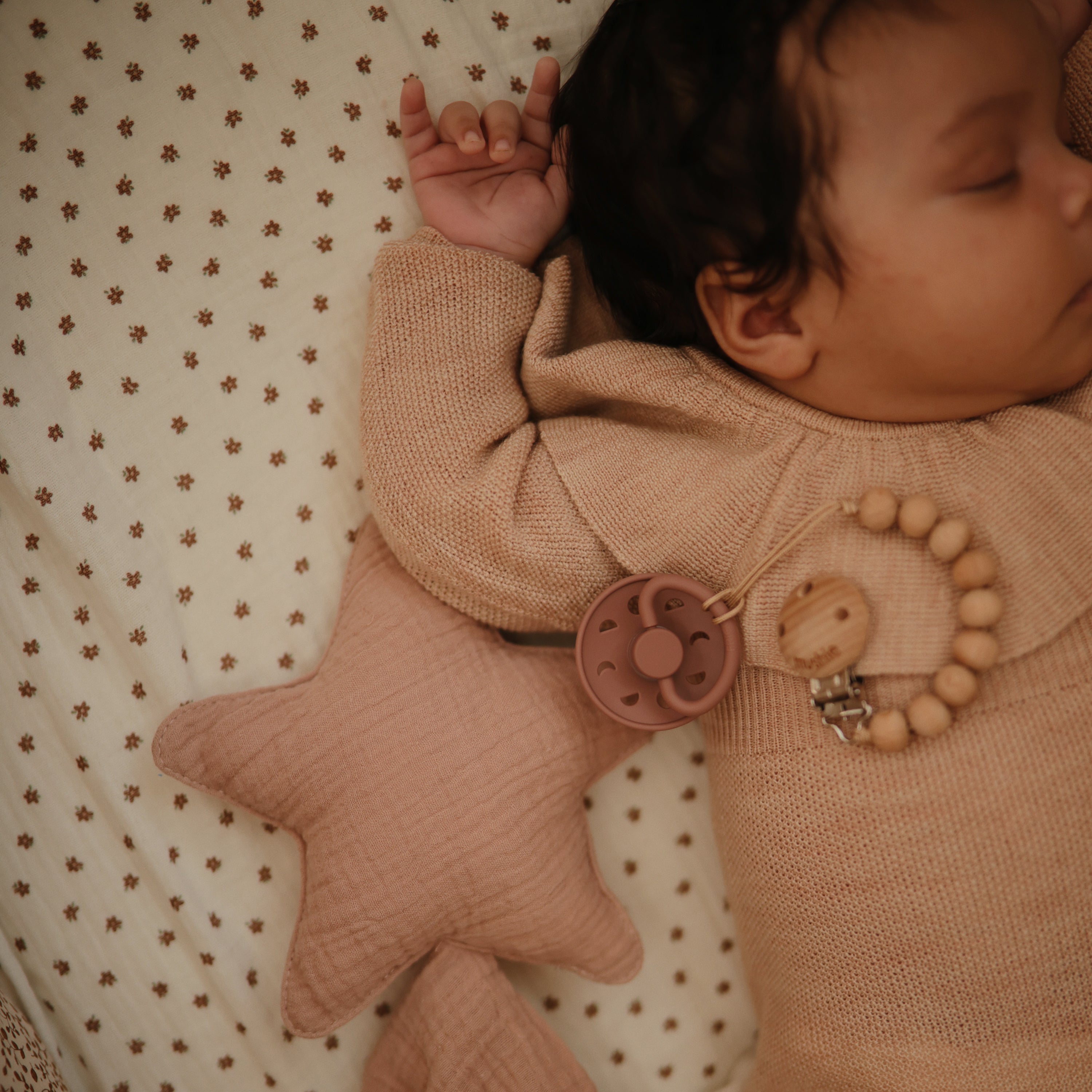 Image of Extra Soft Bassinet Muslin Crib Sheet