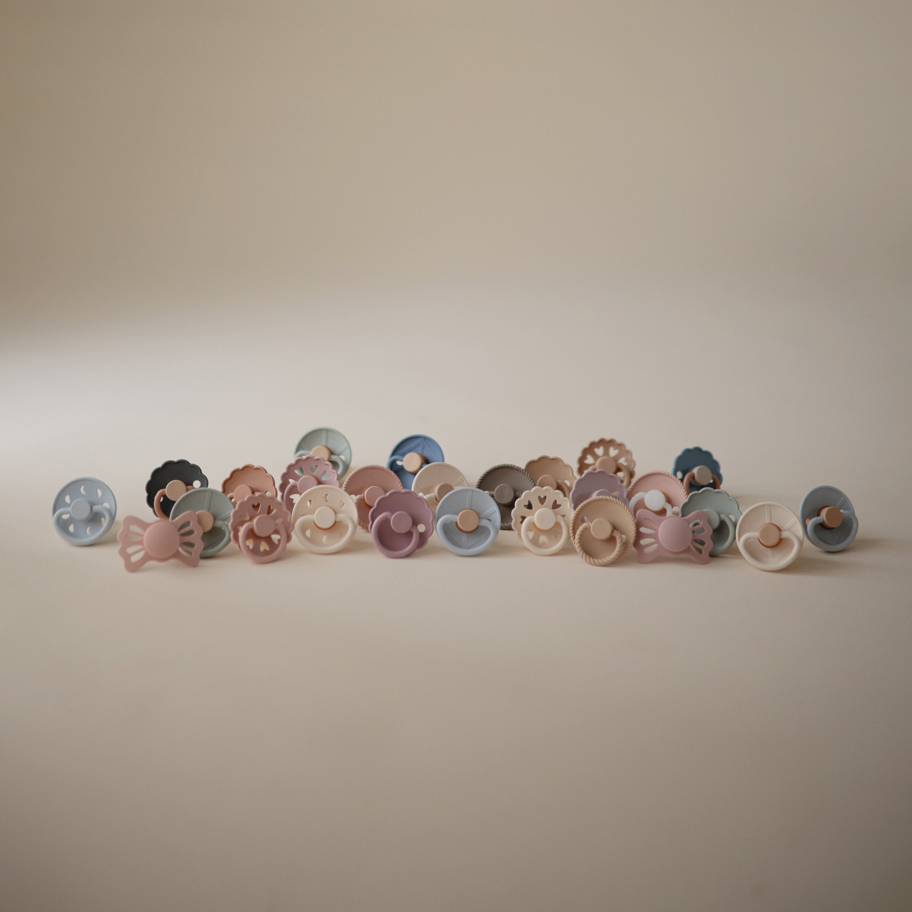 Image of FRIGG Natural Rubber Pacifier 4-Pack