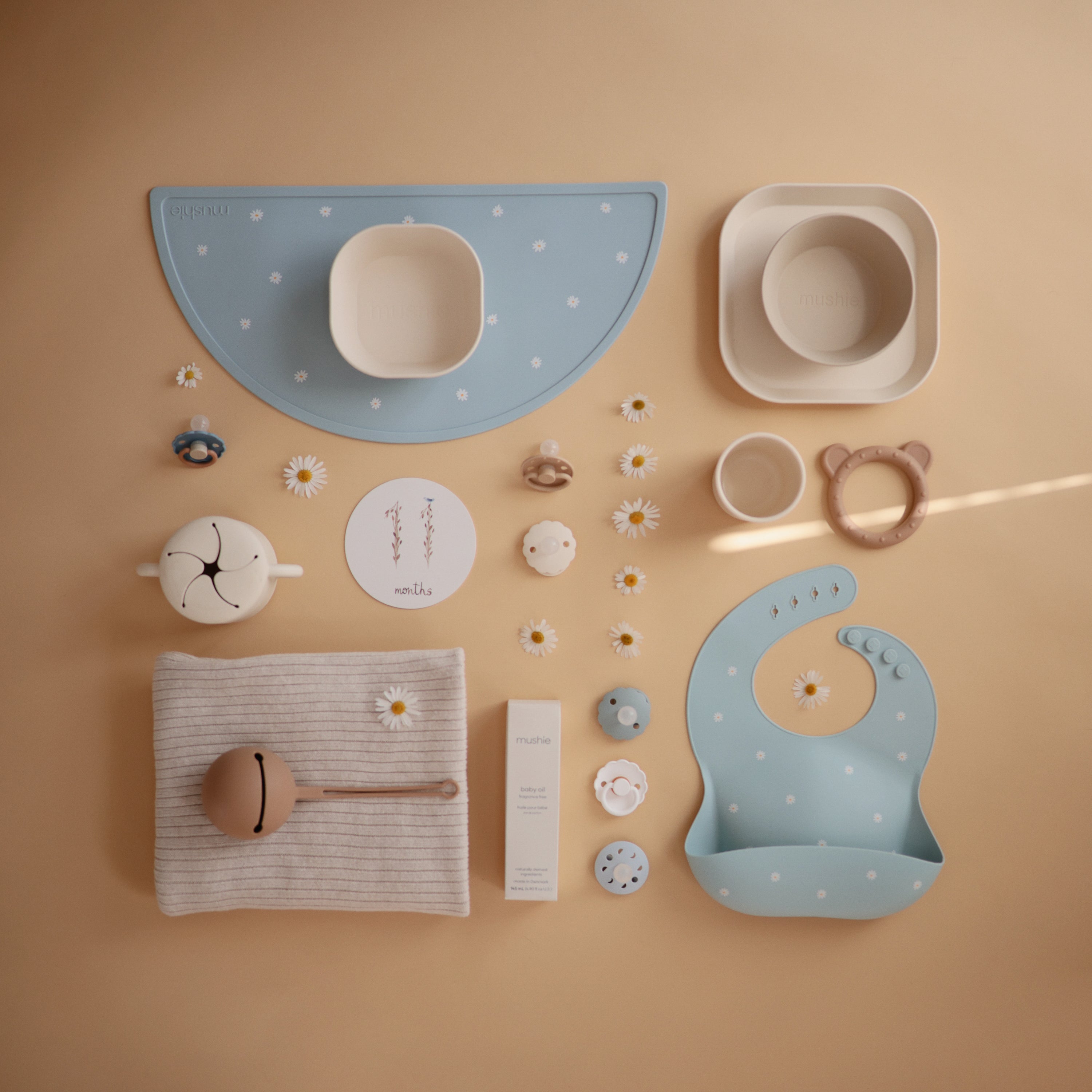 Image of FRIGG Moon Silicone Pacifier 2-Pack