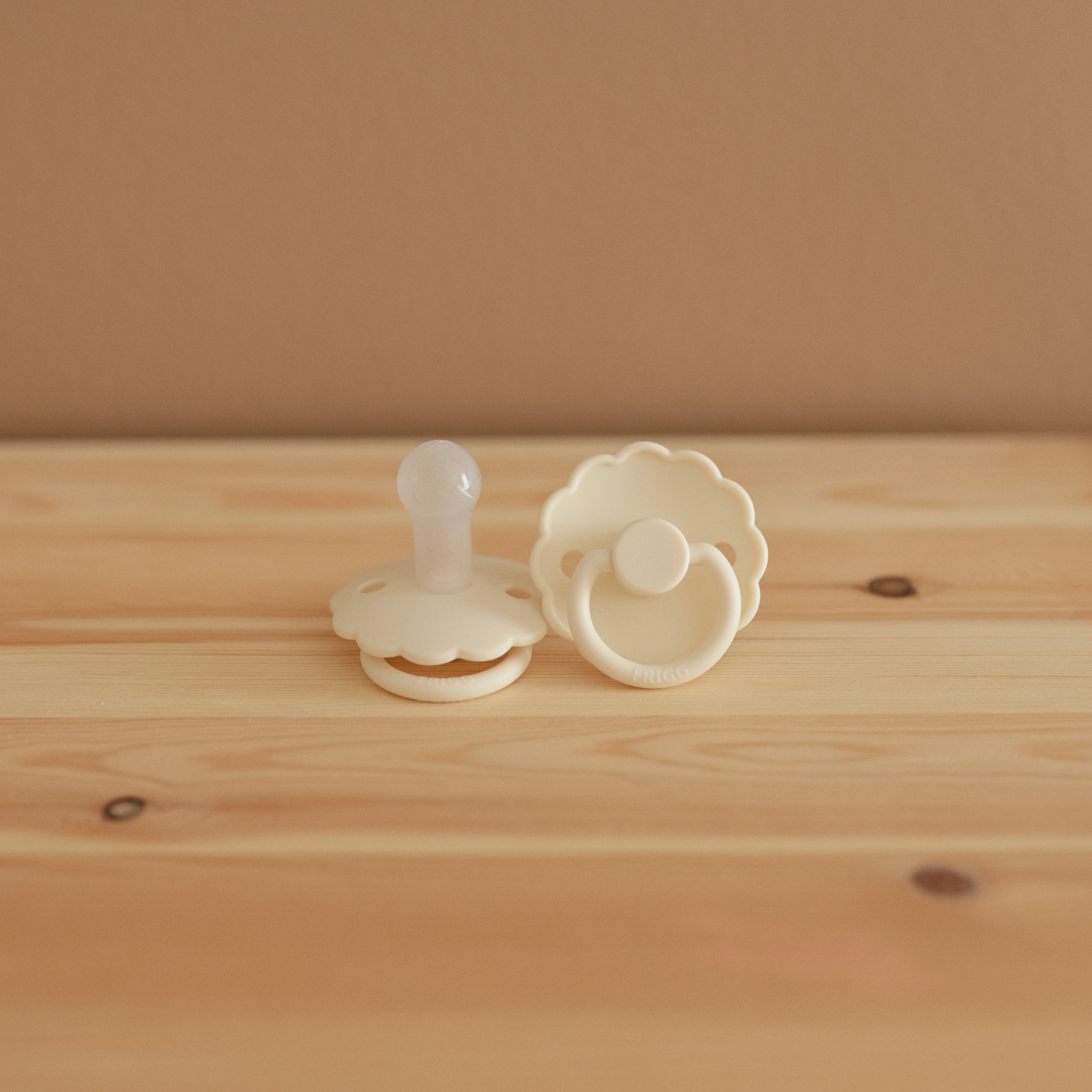 Image of FRIGG Daisy Silicone Pacifier 2-Pack