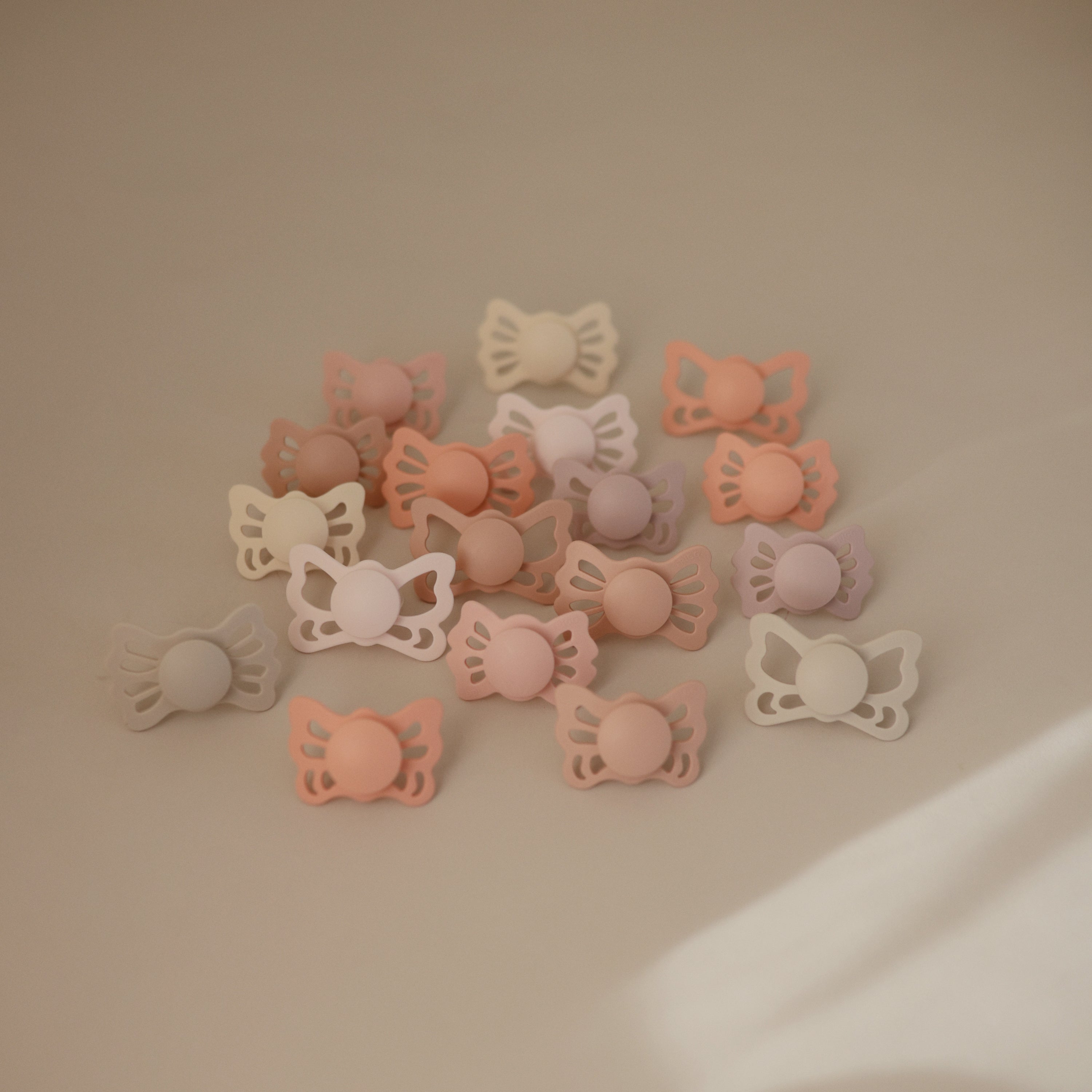 Image of FRIGG Lucky Symmetrical Silicone Pacifier 2-Pack (6-18 Months)