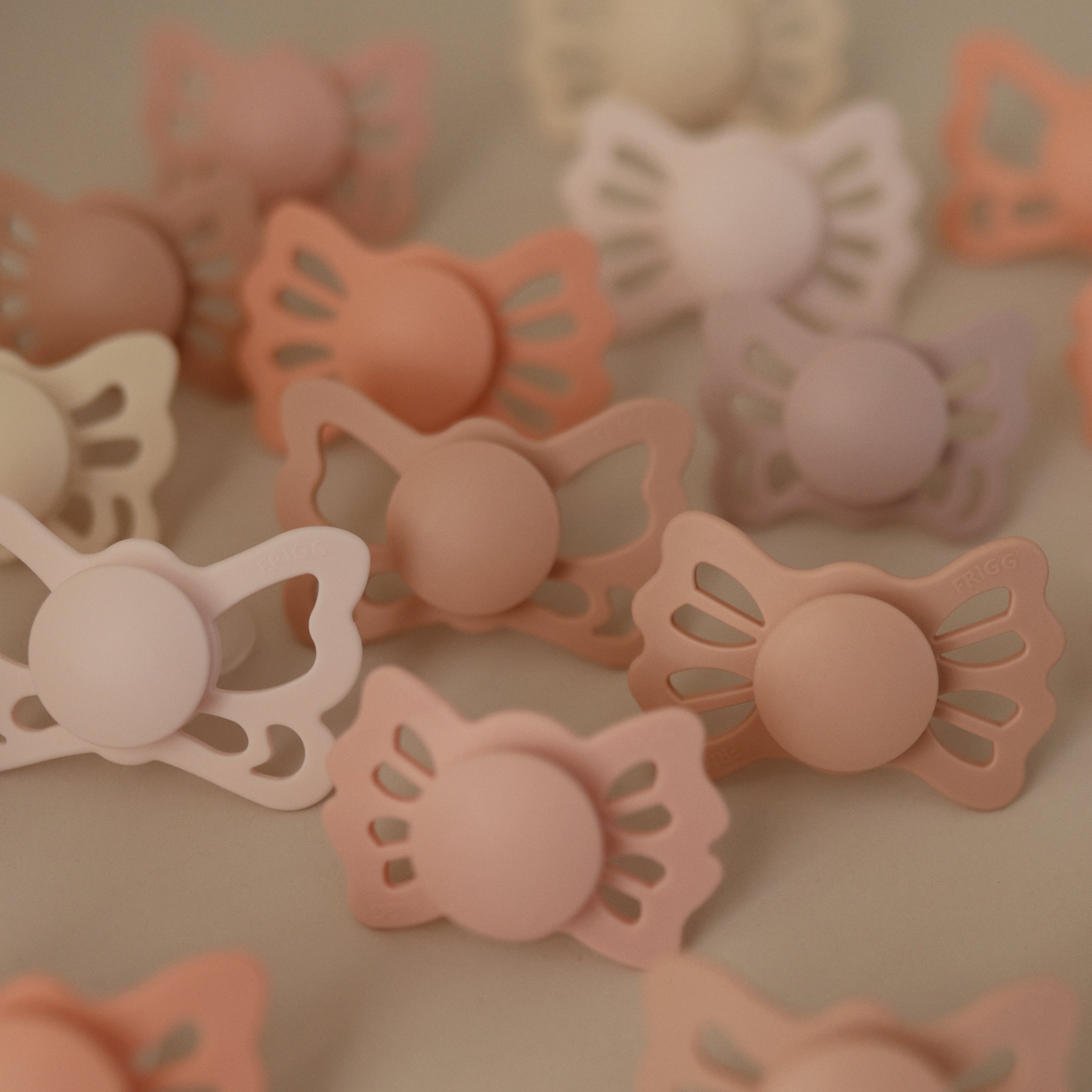 Image of FRIGG Lucky Symmetrical Silicone Pacifier 2-Pack (6-18 Months)