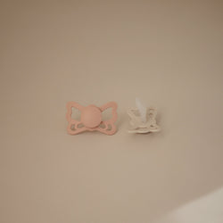 Image of FRIGG Butterfly Anatomical Silicone Pacifier 2-Pack (6-18 Months)