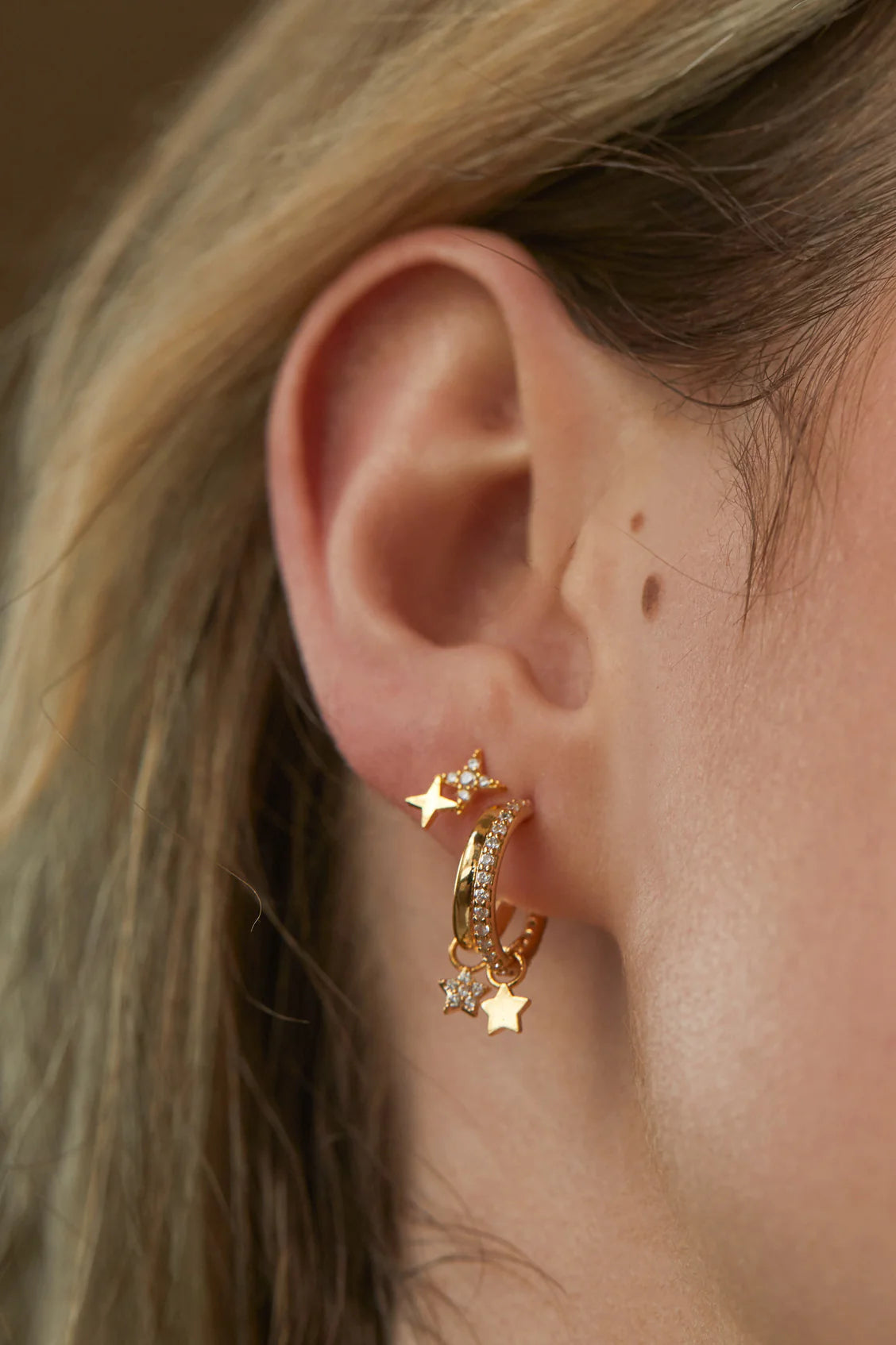 Duo Pave Star Hoops