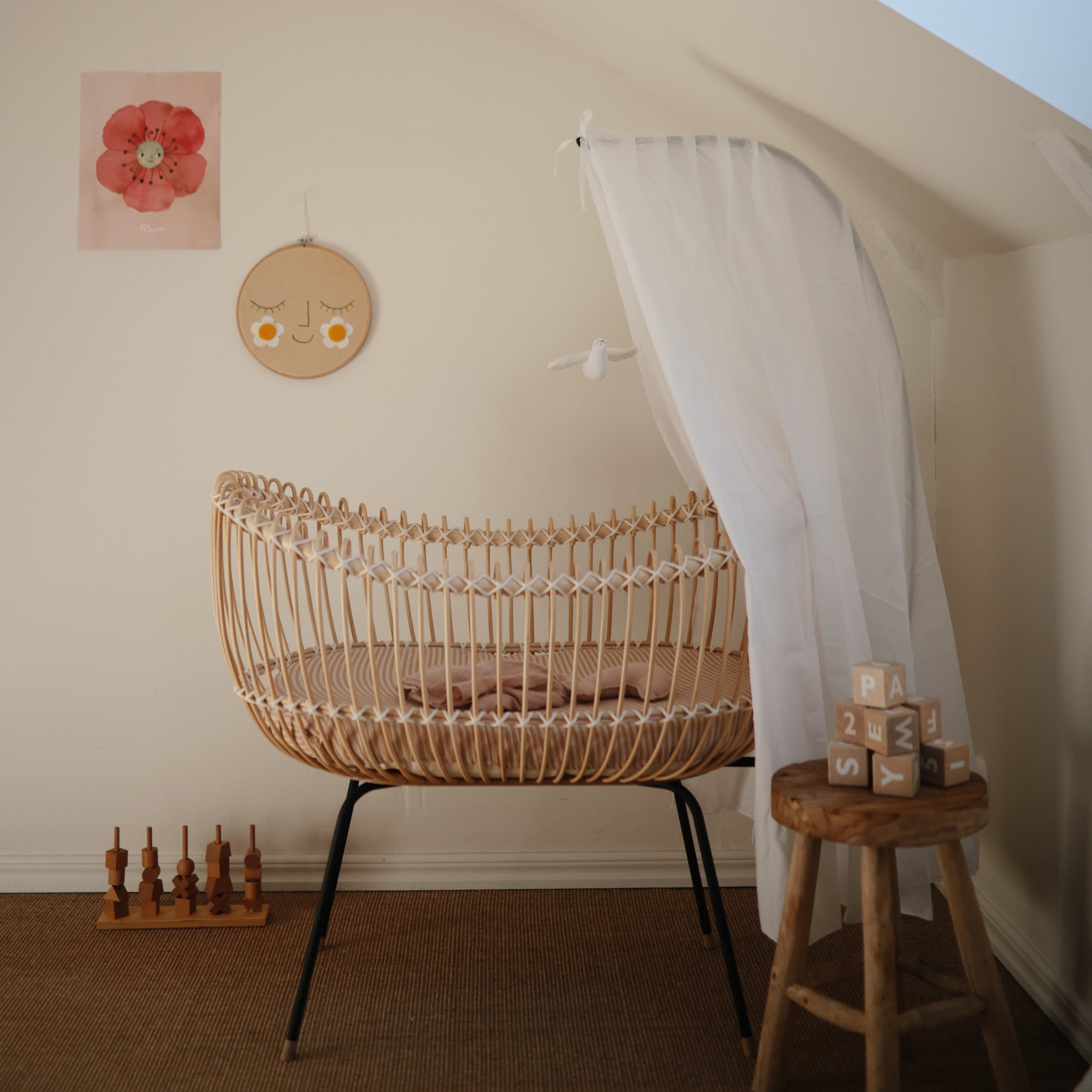 Image of Mini Muslin Crib Sheet