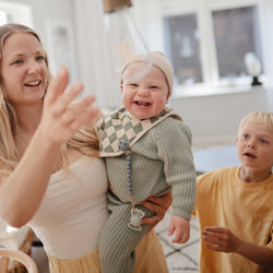 Image of Muslin Bib 2-Pack