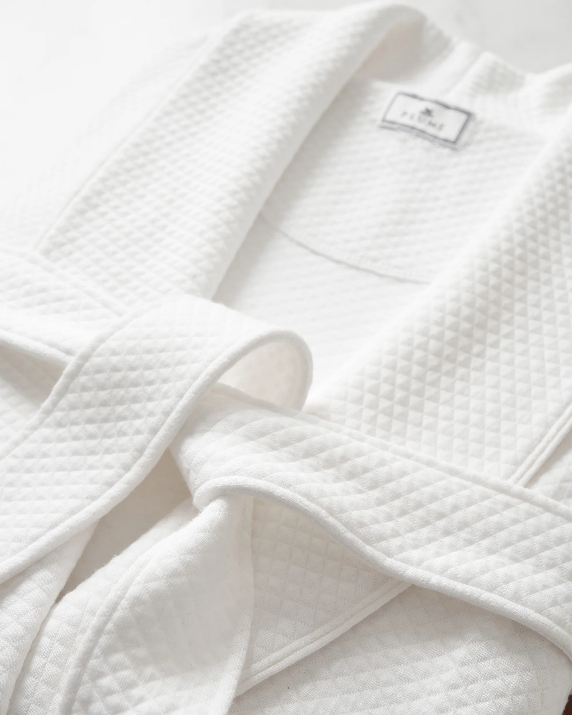 Image of Women's Pima Ophelia Robe in White Jacquard