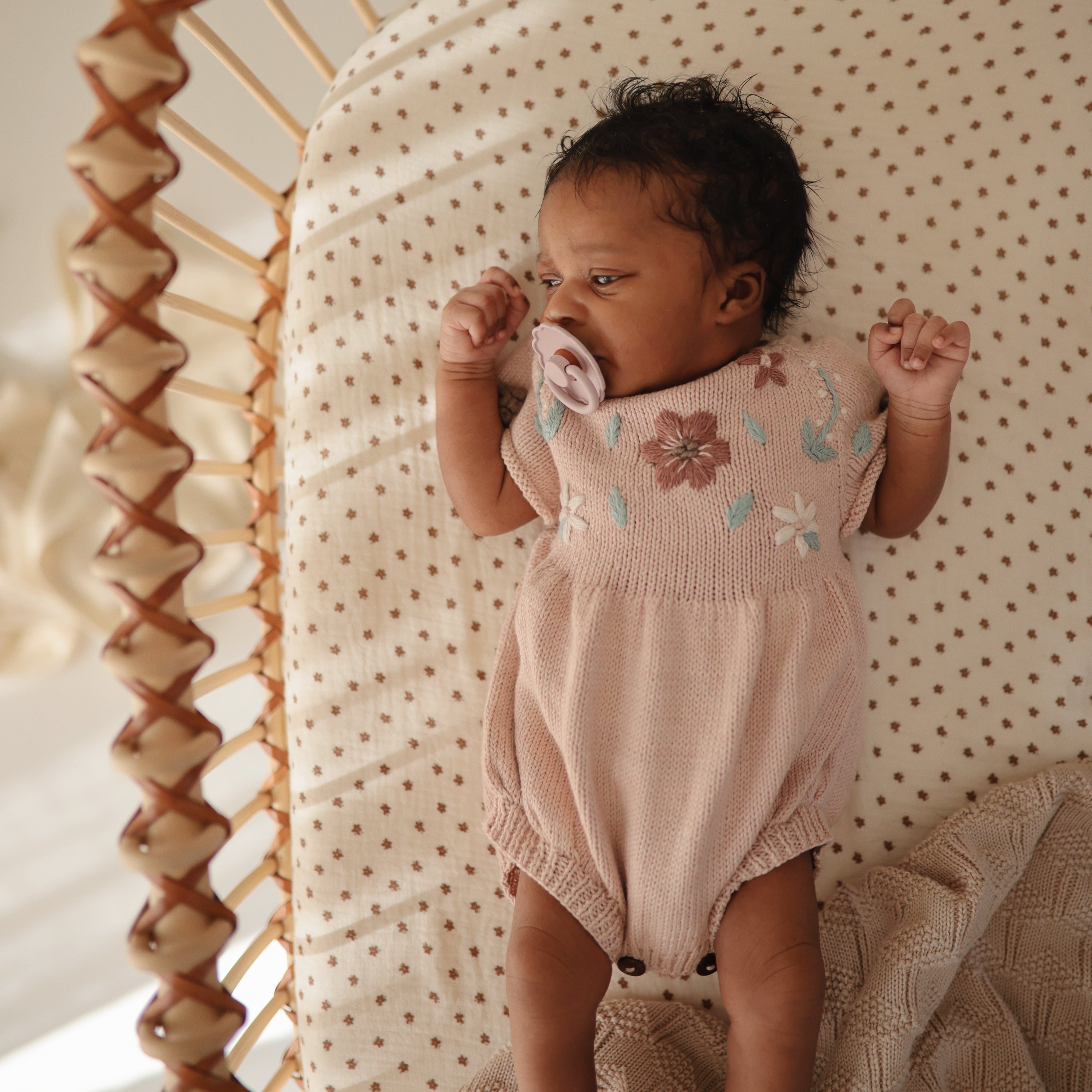 Image of Extra Soft Bassinet Muslin Crib Sheet