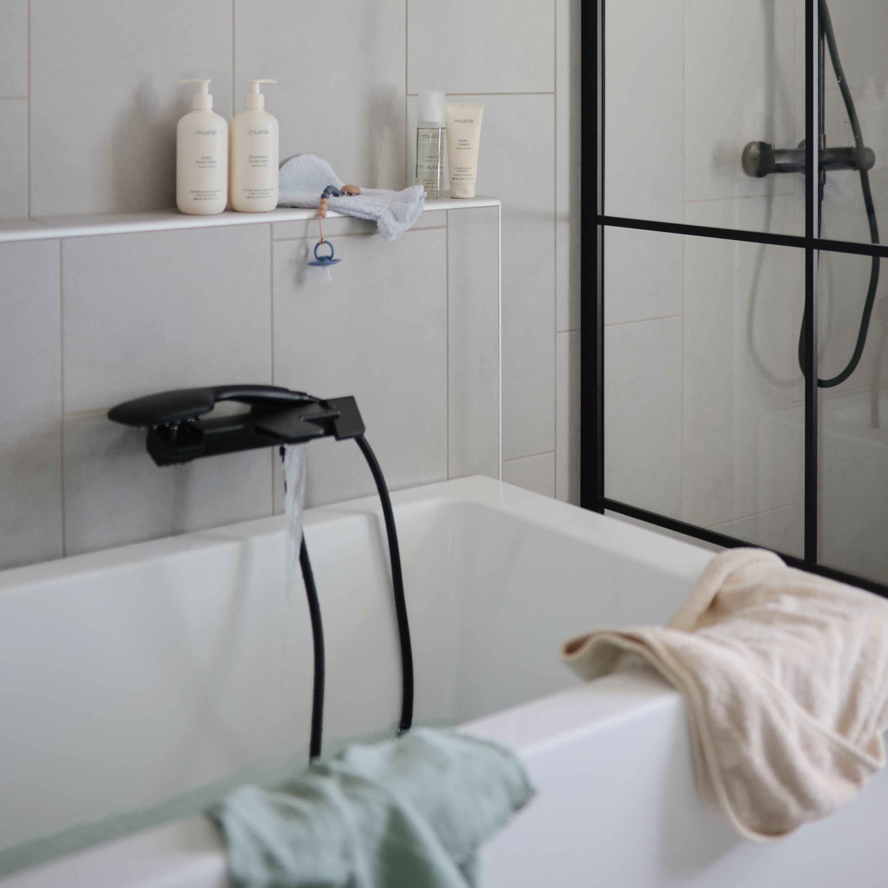 Image of Silicone Pacifier Clip | Eva