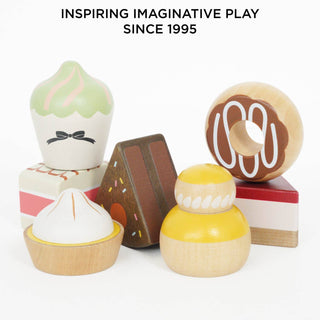 Le Toy Van - Wooden Toy Cake Stand & Selection of 7 Eco-Friendly Treats