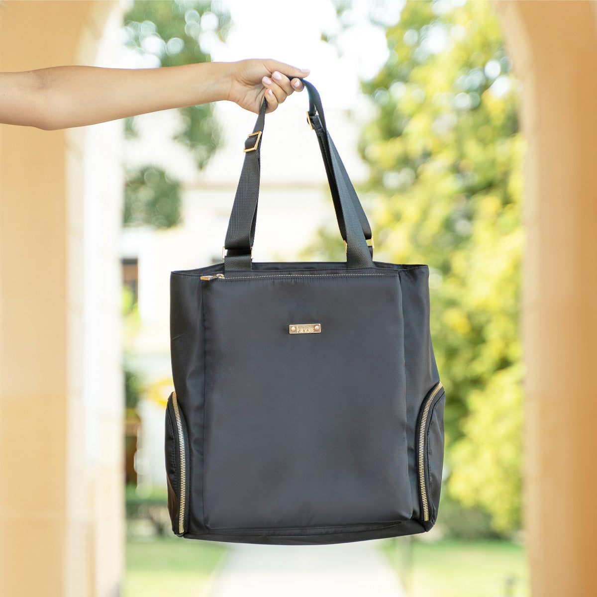 Image of Anika Pump Bag
