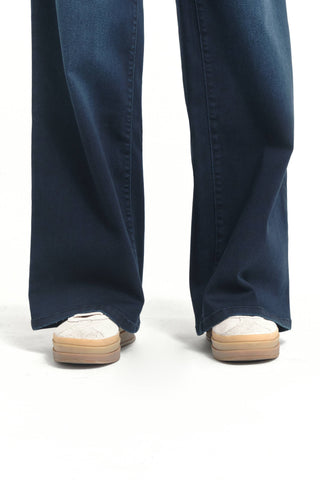 1822 Denim - Maternity 32" Better Butter Wide Leg Jean in Yanique